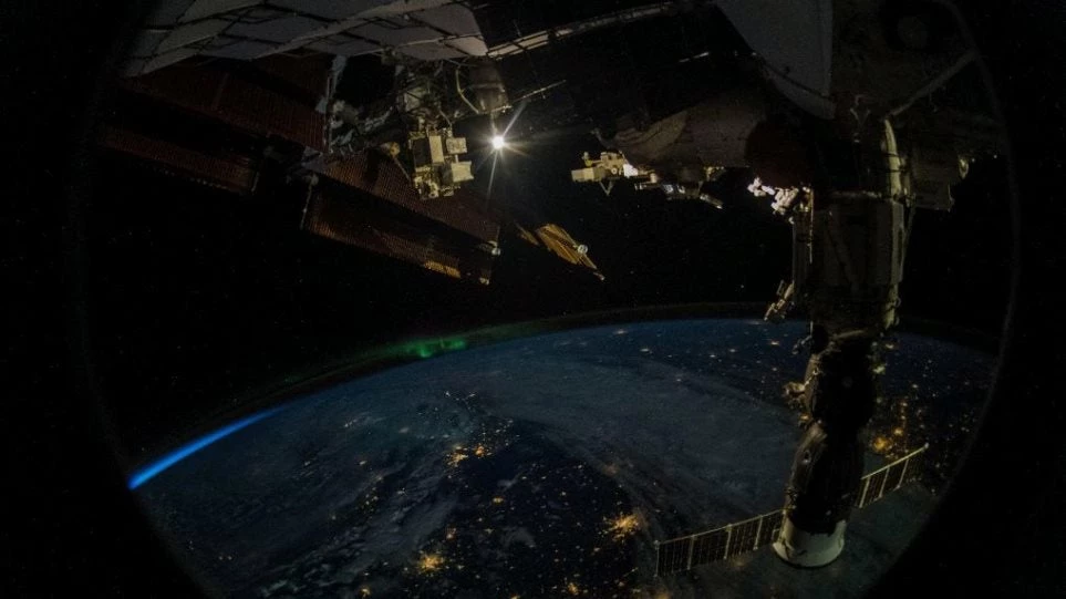 Η Γη από τον Διεθνή Διαστημικό Σταθμό με το φακό του αστροναύτη Αλεξάντερ Γκερστ